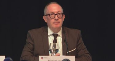 Crans-Montana: «On va voir si Nicolas Féraud a le courage de répondre aux questions»