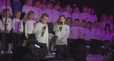 „Groove »: Wenn Musik Generationen verbindet. Ein Besuch bei der Generalprobe zeigt die gemeinsame Begeisterung für Gesang und Musik.