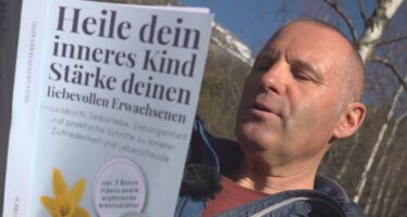 Wie kann man Blockaden oder Traumata überwinden? Markus Dietrich hat ein Praxisbuch geschrieben, das zu mehr Selbstliebe führen soll