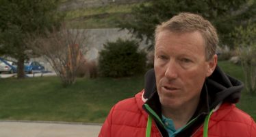 Ski alpin: Pirmin Zurbriggen réagit à la mise à pied de Steve Locher