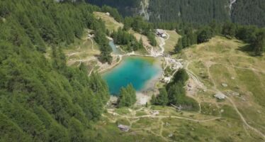 Au Lac Bleu d&rsquo;Arolla, la prévention pour lutter contre la surfréquentation