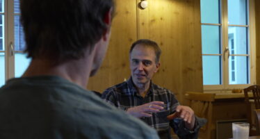 Conseils confidentiels entre hommes au Bureau des hommes du Haut-Valais