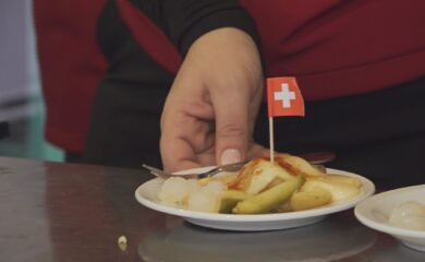 Olympia Spezial: Fahnenschwingen, Raclette und grosses Medienaufgebot – wir waren dabei an der Eröffnung vom House of Switzerland in Milano
