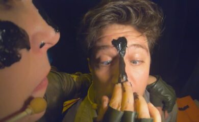 Schweizweit grosser Erfolg: Skurrile Theaterkomödie « Riverside » von Sempione Productions wird noch mal im Wallis aufgeführt